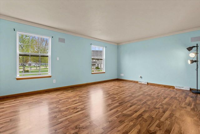 164 Fairfield DRIVE, Oak Creek, WI 53154