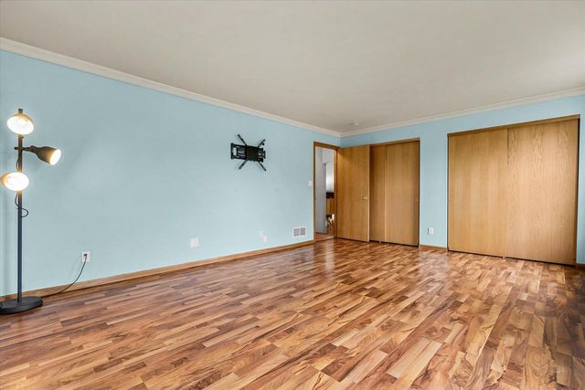 164 Fairfield DRIVE, Oak Creek, WI 53154