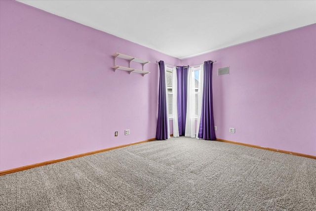 164 Fairfield DRIVE, Oak Creek, WI 53154