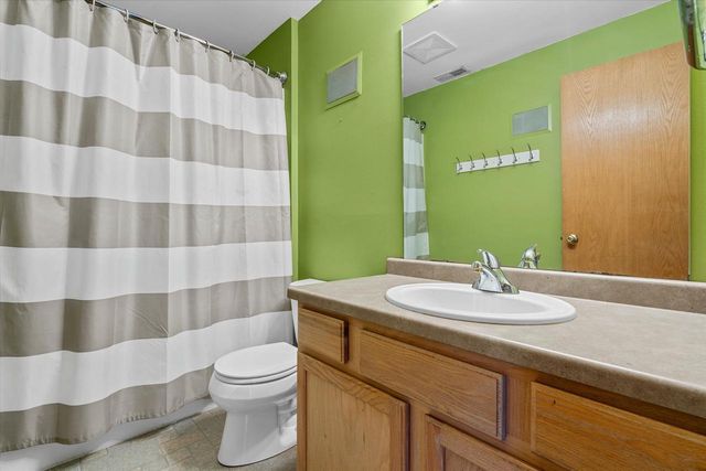 164 Fairfield DRIVE, Oak Creek, WI 53154