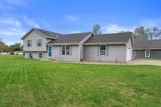 164 Fairfield DRIVE, Oak Creek, WI 53154