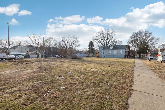 6321 S Carpenter Street, Chicago, IL 60621