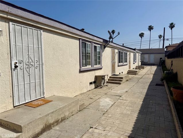1742 N Marine, Wilmington, CA 90744