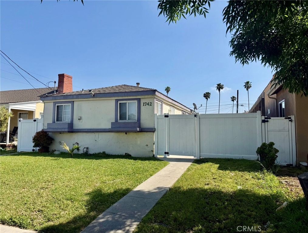1742 N Marine, Wilmington, CA 90744