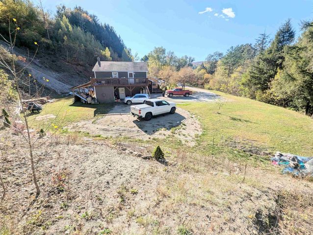 43 Crestwood Drive, St. Johnsbury, VT 05819