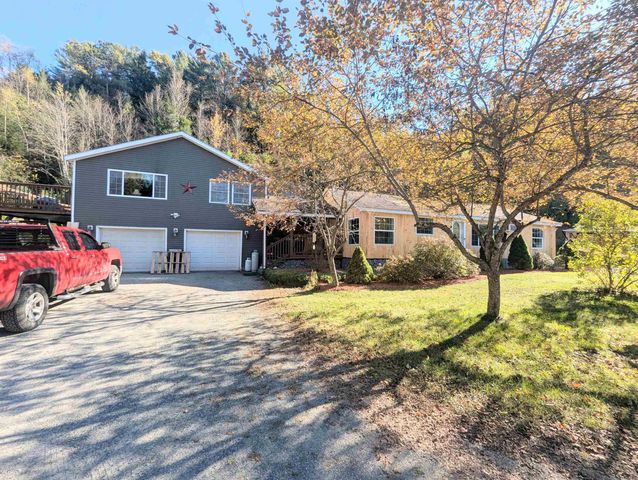 43 Crestwood Drive, St. Johnsbury, VT 05819