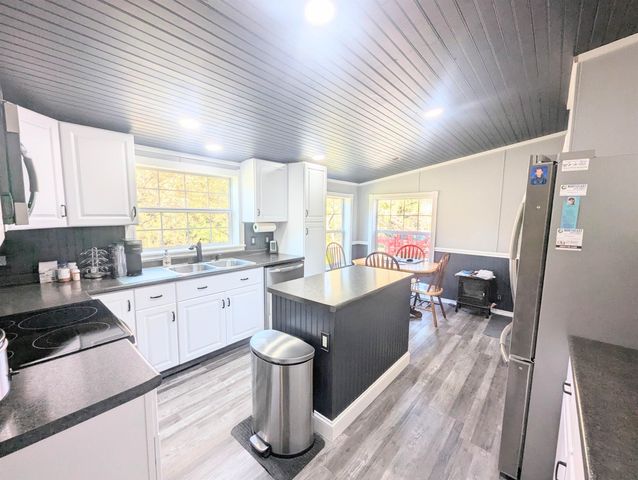 43 Crestwood Drive, St. Johnsbury, VT 05819