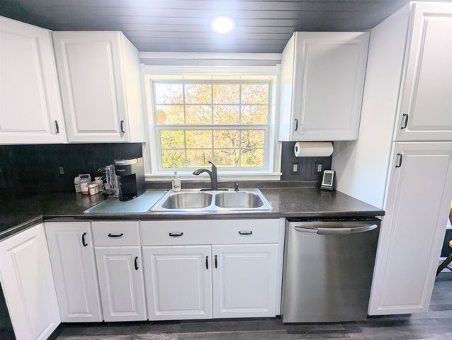 43 Crestwood Drive, St. Johnsbury, VT 05819