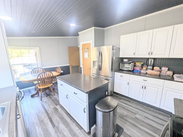 43 Crestwood Drive, St. Johnsbury, VT 05819