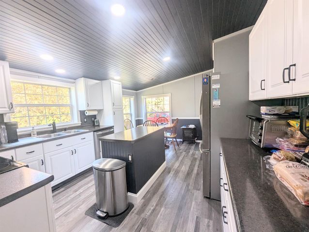 43 Crestwood Drive, St. Johnsbury, VT 05819