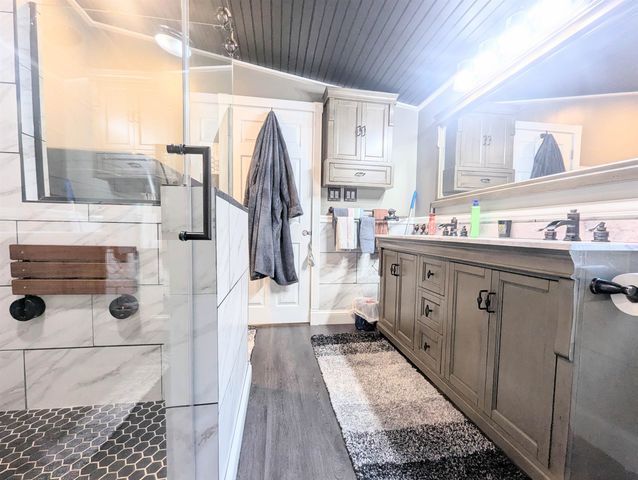 43 Crestwood Drive, St. Johnsbury, VT 05819