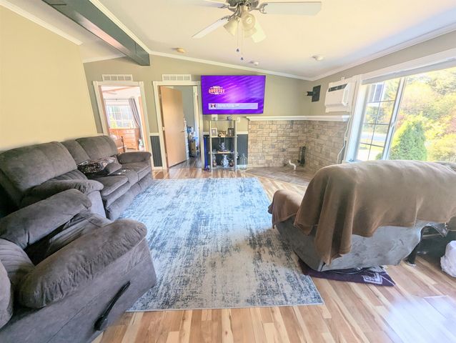 43 Crestwood Drive, St. Johnsbury, VT 05819