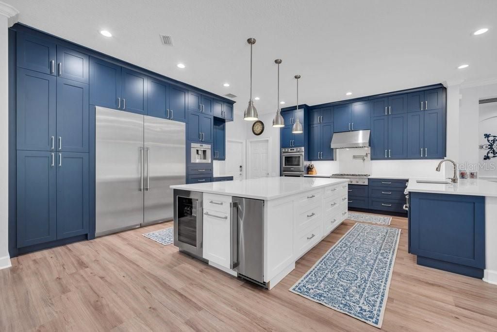 Image 12 of property listing at 5507 KEELER OAK STREET, Lithia, FL 33547