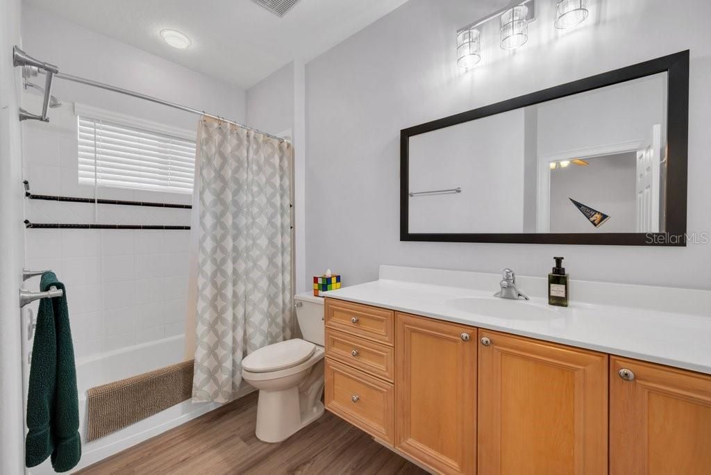 Image 35 of property listing at 5507 KEELER OAK STREET, Lithia, FL 33547