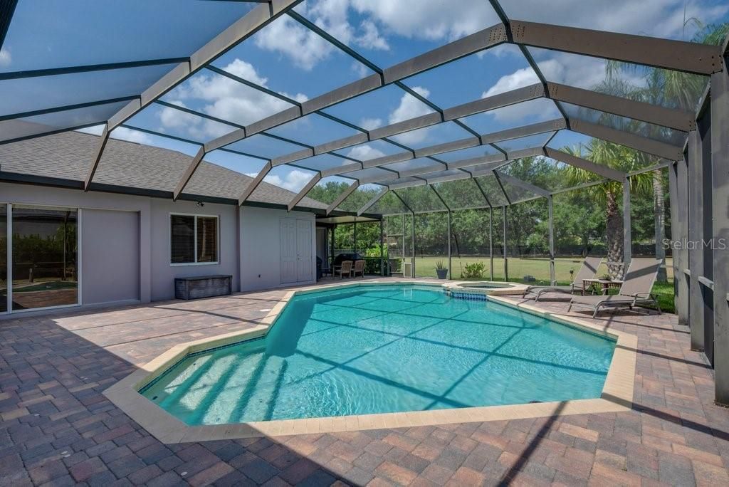 Image 45 of property listing at 5507 KEELER OAK STREET, Lithia, FL 33547