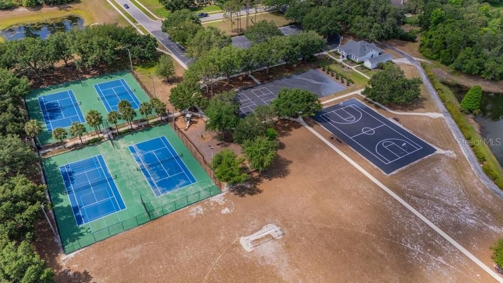 Image 53 of property listing at 5507 KEELER OAK STREET, Lithia, FL 33547