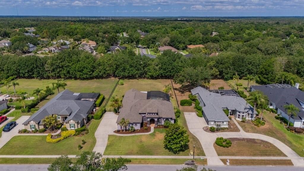 Image 60 of property listing at 5507 KEELER OAK STREET, Lithia, FL 33547