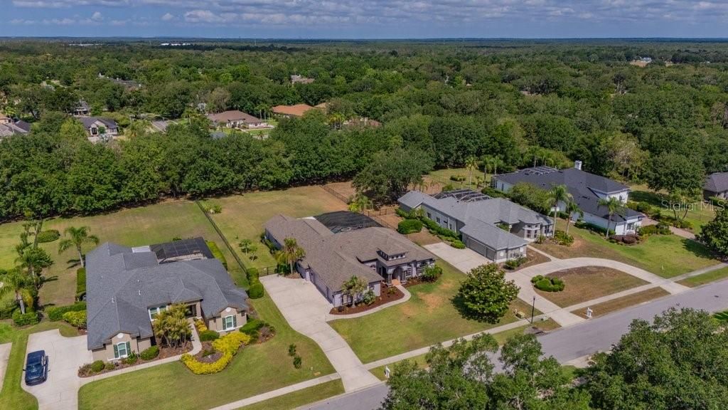 Image 61 of property listing at 5507 KEELER OAK STREET, Lithia, FL 33547