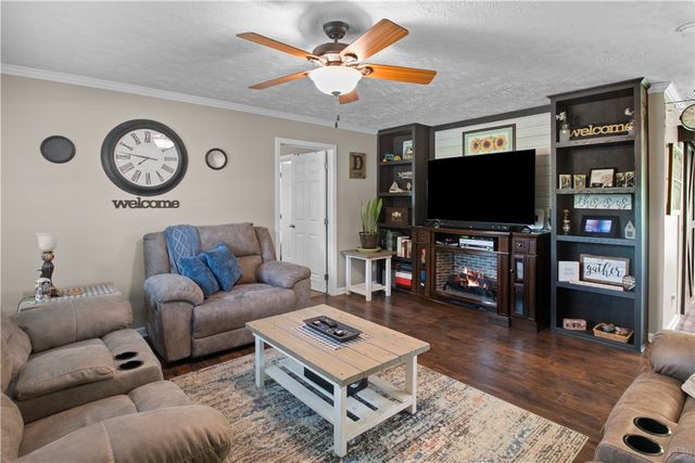 1059 Belle Shoals Road, Pickens, SC 29671