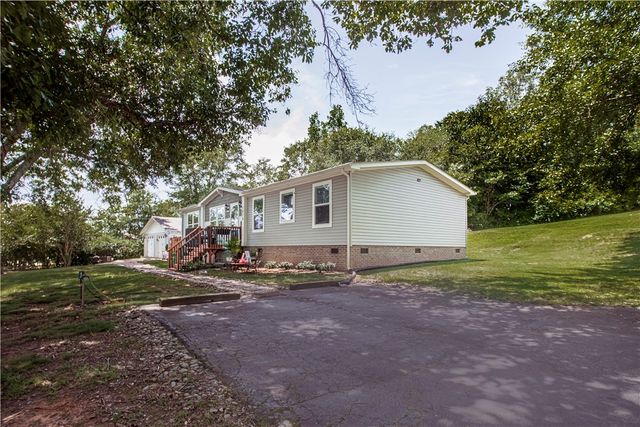 1059 Belle Shoals Road, Pickens, SC 29671