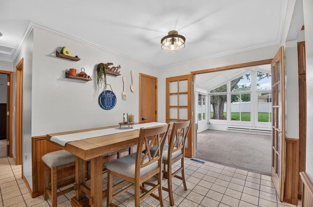 650 Meadow LANE, Burlington, WI 53105