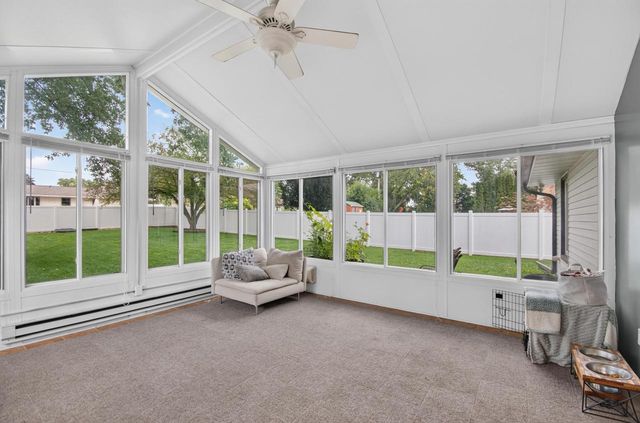 650 Meadow LANE, Burlington, WI 53105