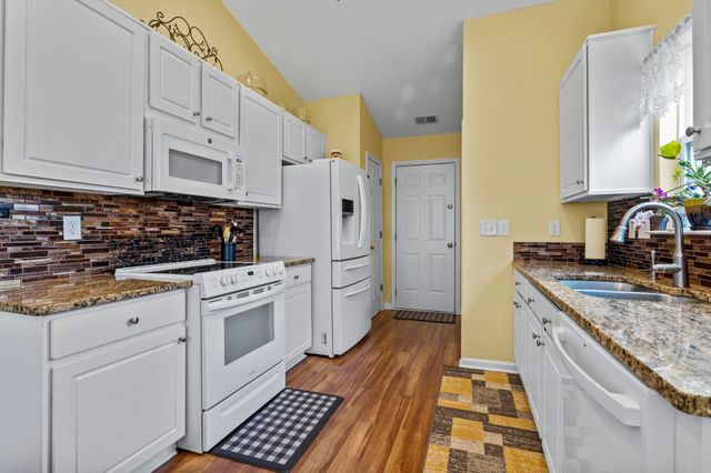 300 Conchal Ct., Murrells Inlet, SC 29576