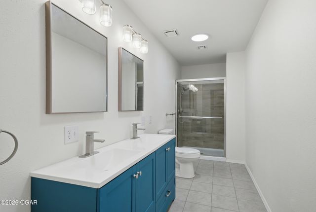 18 S Ball Street, Webb City, MO 64870