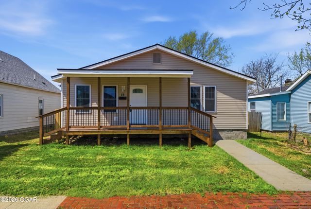 18 S Ball Street, Webb City, MO 64870