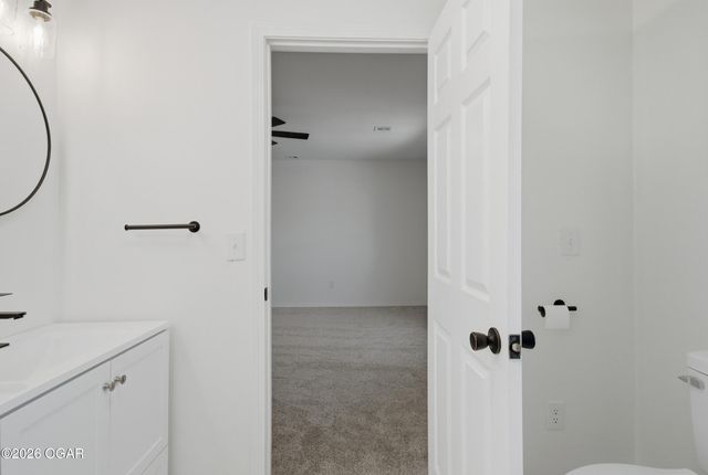 18 S Ball Street, Webb City, MO 64870