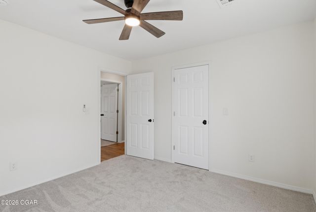 18 S Ball Street, Webb City, MO 64870