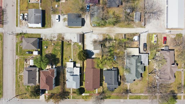 18 S Ball Street, Webb City, MO 64870