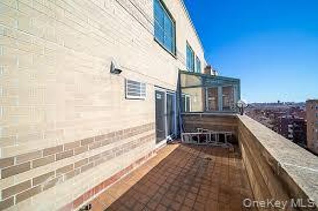 4231 Colden Street F7B, Flushing, NY 11355