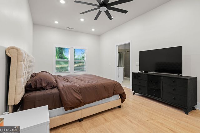 1422 Kennesaw Drive, Atlanta, GA 30318