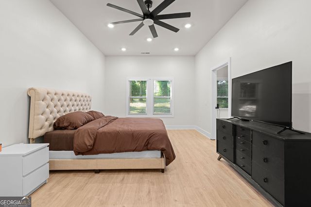 1422 Kennesaw Drive, Atlanta, GA 30318