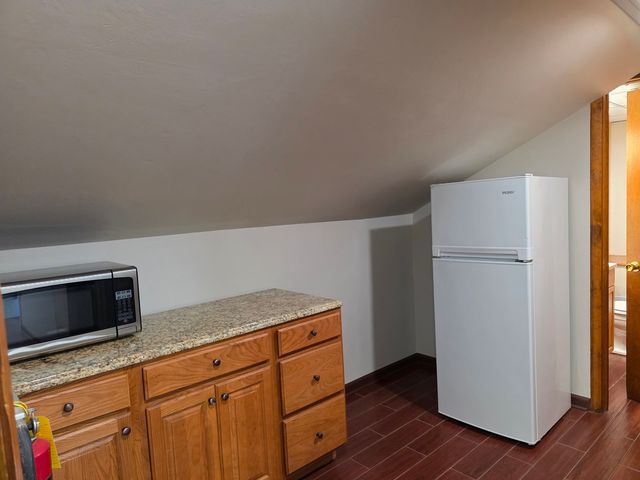 501 W Ogden Avenue 4, Hinsdale, IL 60521