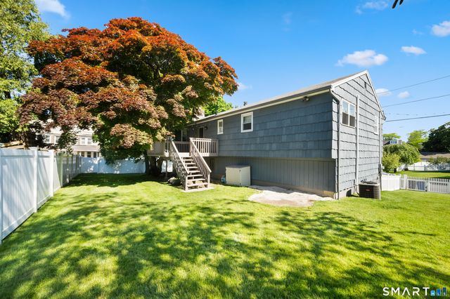 18 Hurd Street, Fairfield, CT 06824