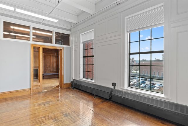 100 Grove St 303, Worcester, MA 01605