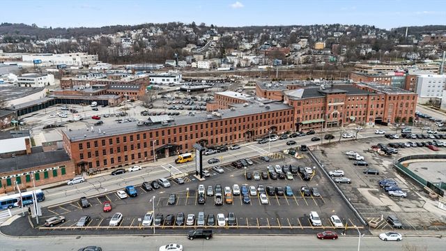 100 Grove St 303, Worcester, MA 01605