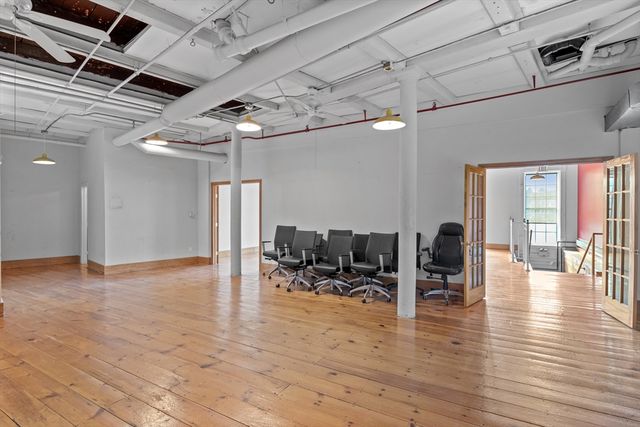 100 Grove St 303, Worcester, MA 01605