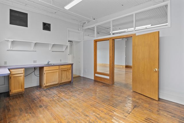 100 Grove St 303, Worcester, MA 01605