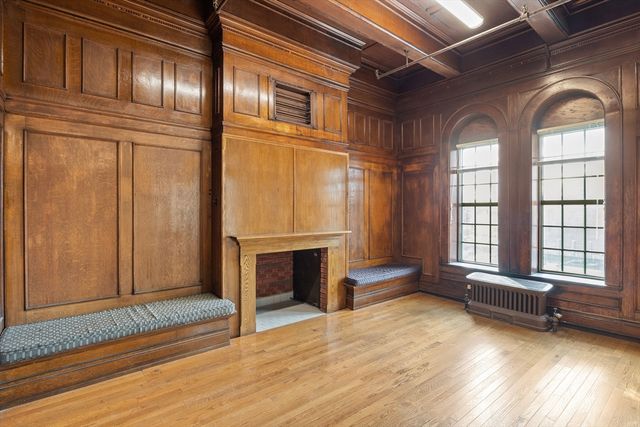 100 Grove St 303, Worcester, MA 01605