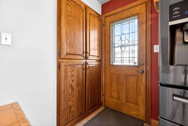 49 FAIRWAY COURT, Appleton, WI 54915