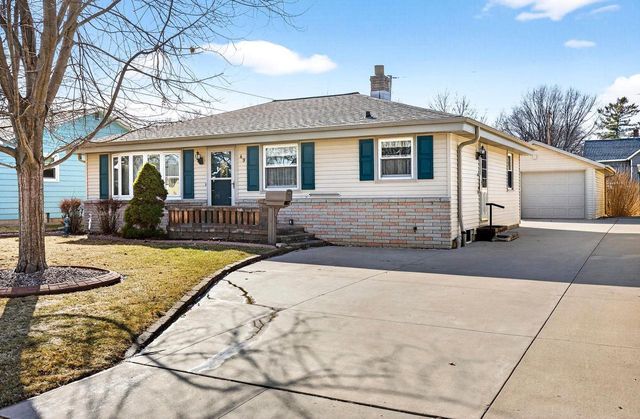 49 FAIRWAY COURT, Appleton, WI 54915