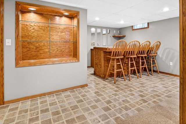 49 FAIRWAY COURT, Appleton, WI 54915