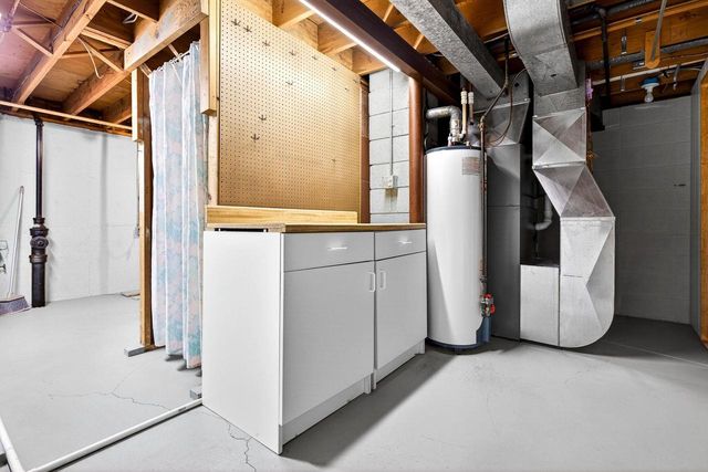 49 FAIRWAY COURT, Appleton, WI 54915