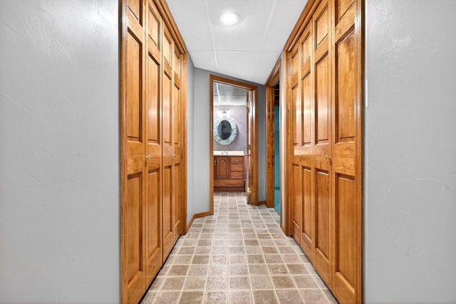 49 FAIRWAY COURT, Appleton, WI 54915