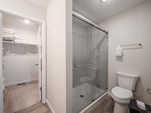 5502 Hillside Trail, Newburgh, IN 47630