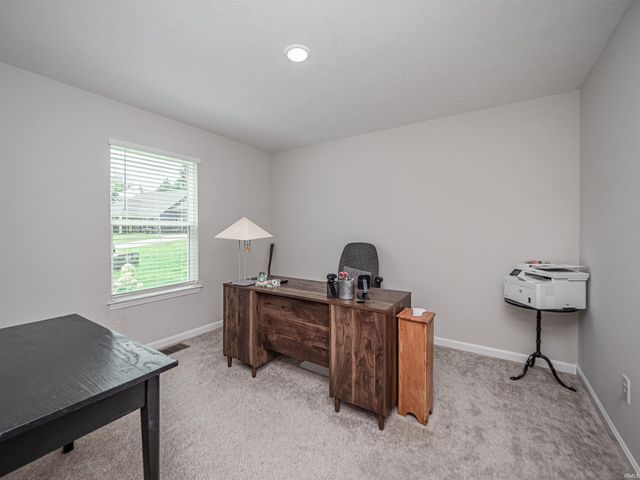 5502 Hillside Trail, Newburgh, IN 47630