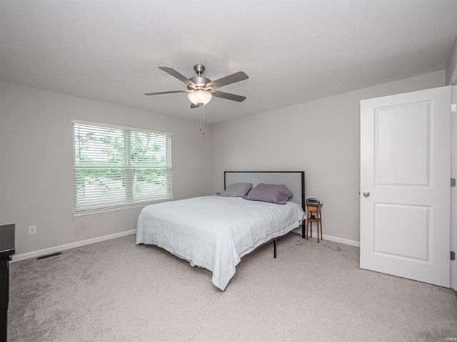 5502 Hillside Trail, Newburgh, IN 47630